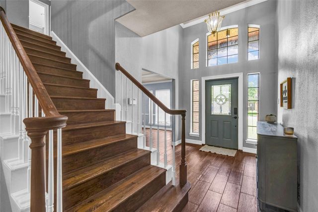 105 Thyme Trail, Lake Jackson, TX 77566