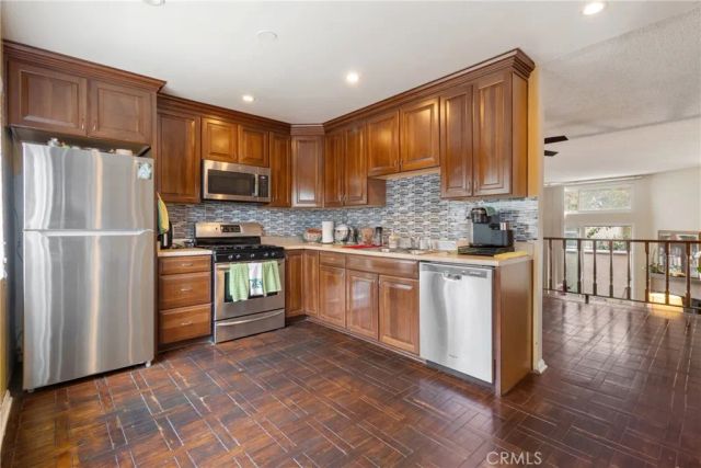 21901 Lassen Street 155, Chatsworth, CA 91311