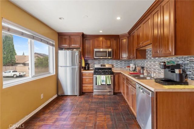 21901 Lassen Street 155, Chatsworth, CA 91311