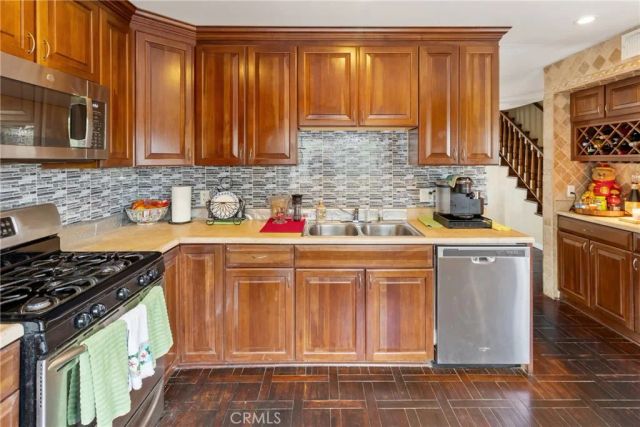21901 Lassen Street 155, Chatsworth, CA 91311