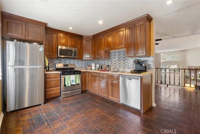 21901 Lassen Street 155, Chatsworth, CA 91311