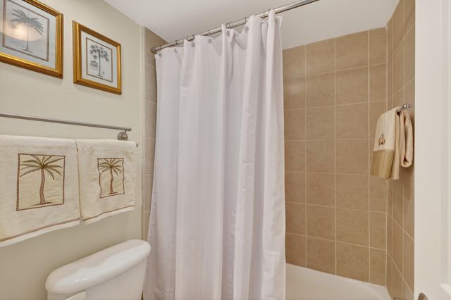 1900 S Ocean Boulevard 6a, Lauderdale-By-The-Sea # 6a, Lauderdale By The Sea, FL 33062