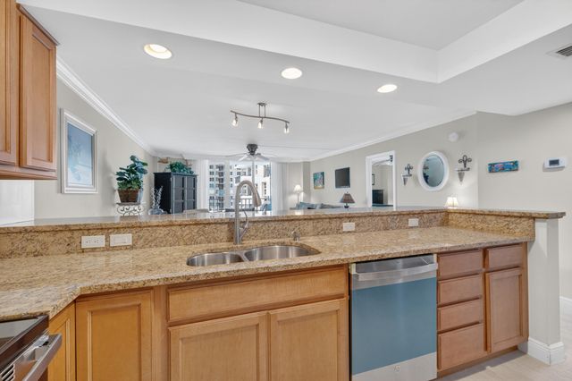 1900 S Ocean Boulevard 6a, Lauderdale-By-The-Sea # 6a, Lauderdale By The Sea, FL 33062