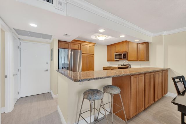 1900 S Ocean Boulevard 6a, Lauderdale-By-The-Sea # 6a, Lauderdale By The Sea, FL 33062