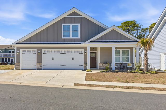 1017 Graybill Lane, North Myrtle Beach, SC 29582