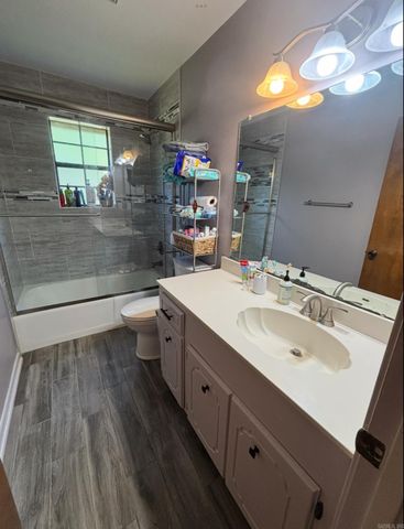 100 Holly St, El Dorado, AR 71730