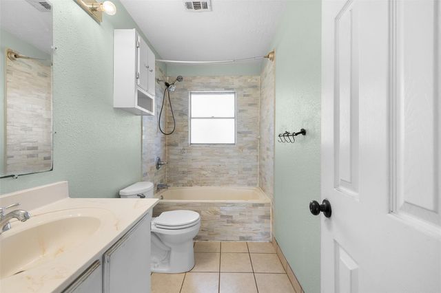 500 N Banks Street, Caldwell, TX 77836