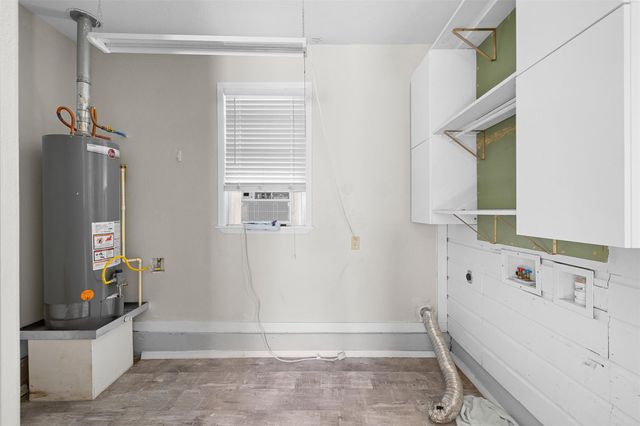 500 N Banks Street, Caldwell, TX 77836