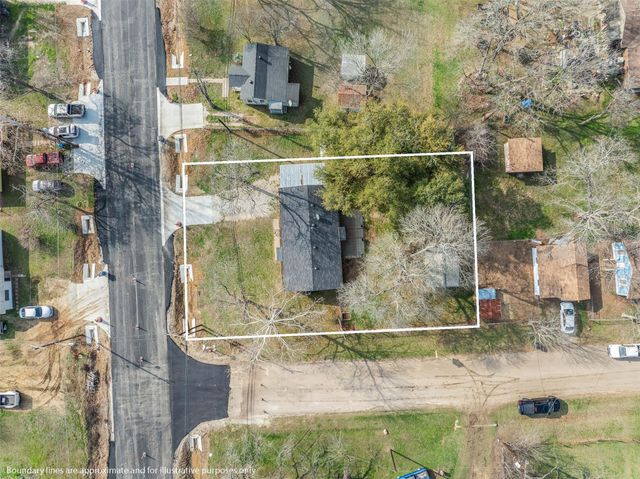 500 N Banks Street, Caldwell, TX 77836