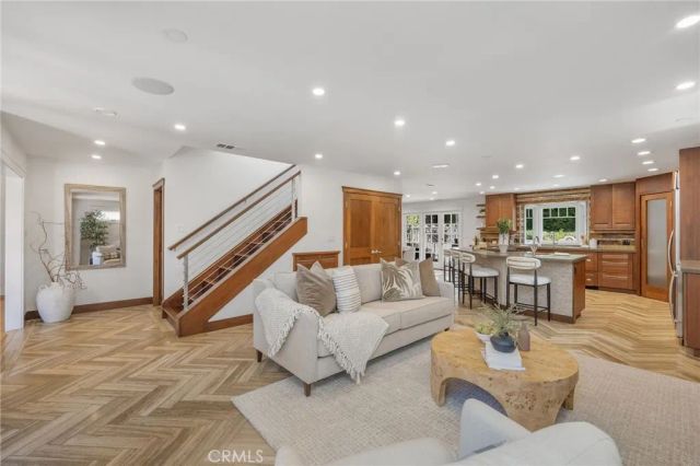 3504 N Poinsettia Avenue, Manhattan Beach, CA 90266