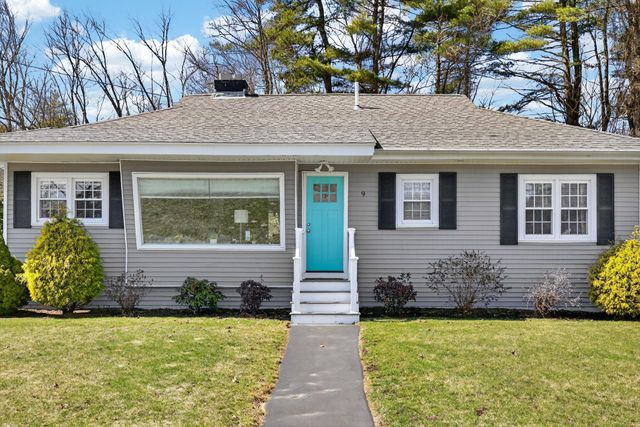 9 Dawson Avenue, Salem, NH 03079