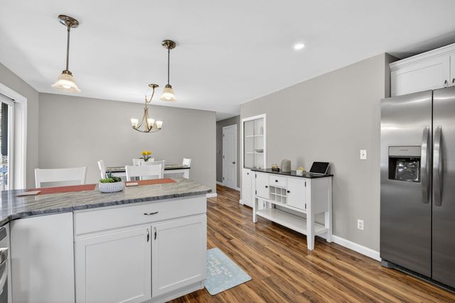 9 Dawson Avenue, Salem, NH 03079