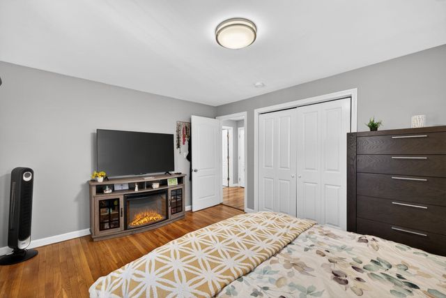 9 Dawson Avenue, Salem, NH 03079