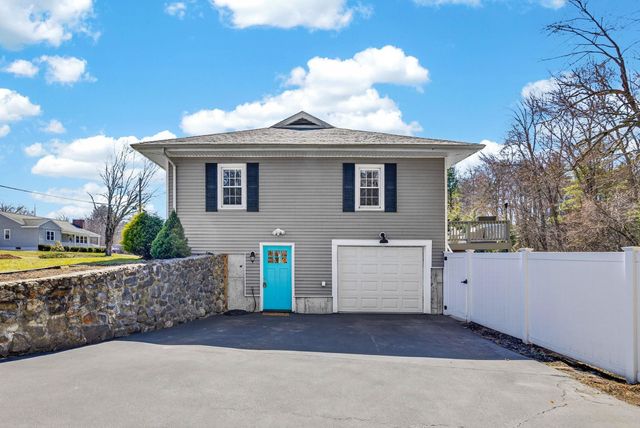 9 Dawson Avenue, Salem, NH 03079