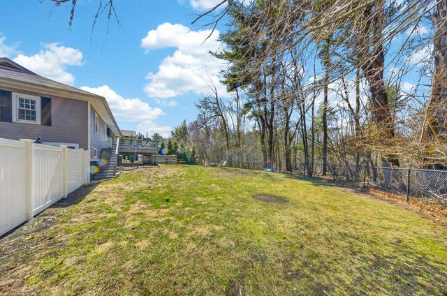 9 Dawson Avenue, Salem, NH 03079