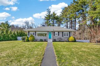 9 Dawson Avenue, Salem, NH 03079