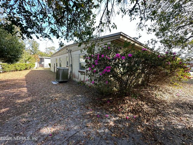 10242 HAVERFORD Road, Jacksonville, FL 32218