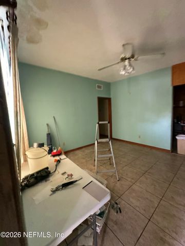 10242 HAVERFORD Road, Jacksonville, FL 32218