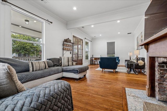 2049 FELIX AVE, Memphis, TN 38104