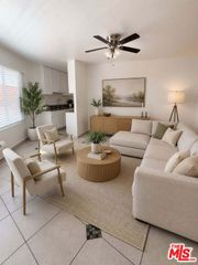 11730 Runnymede Street 1, Los Angeles, CA 91605