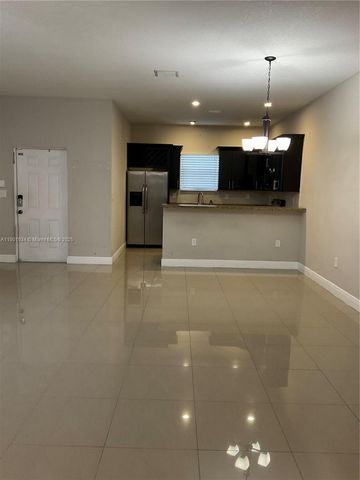 798 NE 43 ST, Oakland Park, FL 33334