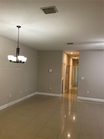 798 NE 43 ST, Oakland Park, FL 33334