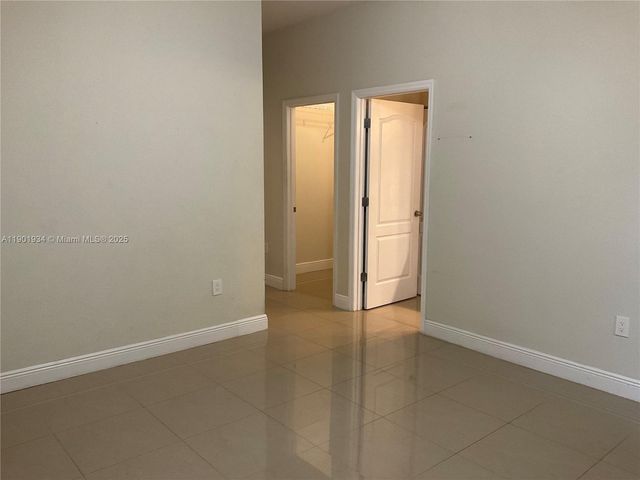 798 NE 43 ST, Oakland Park, FL 33334