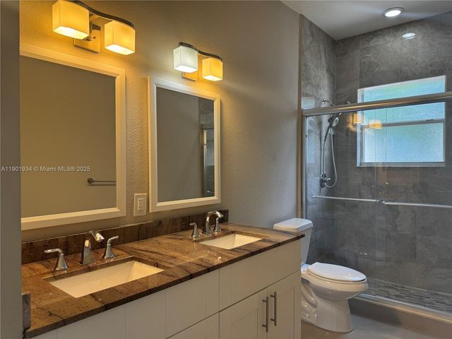 798 NE 43 ST, Oakland Park, FL 33334