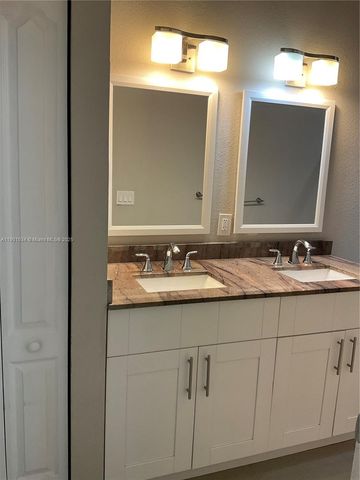 798 NE 43 ST, Oakland Park, FL 33334