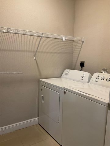 798 NE 43 ST, Oakland Park, FL 33334