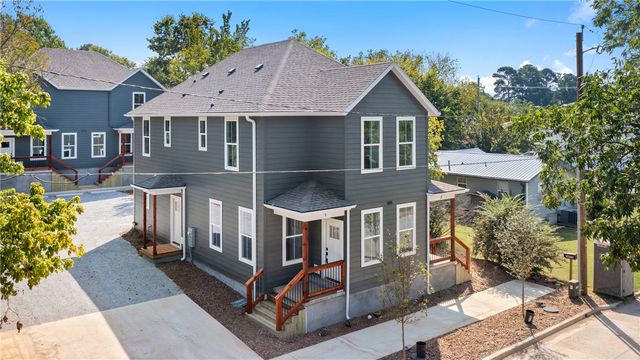 588 Willow Avenue 2, Fayetteville, AR 72701