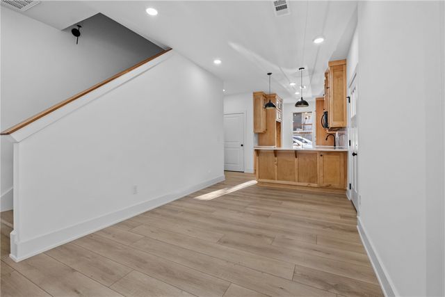 588 Willow Avenue 2, Fayetteville, AR 72701