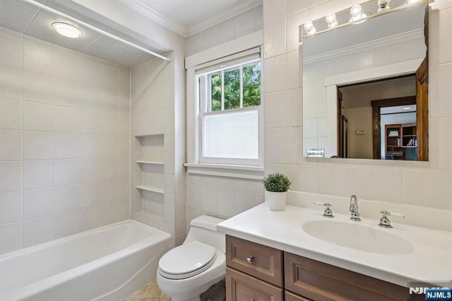 86 Walthery Avenue, Ridgewood, NJ 07450