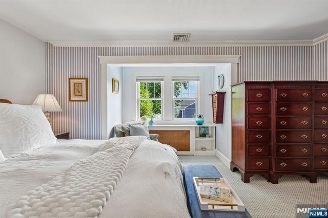 86 Walthery Avenue, Ridgewood, NJ 07450