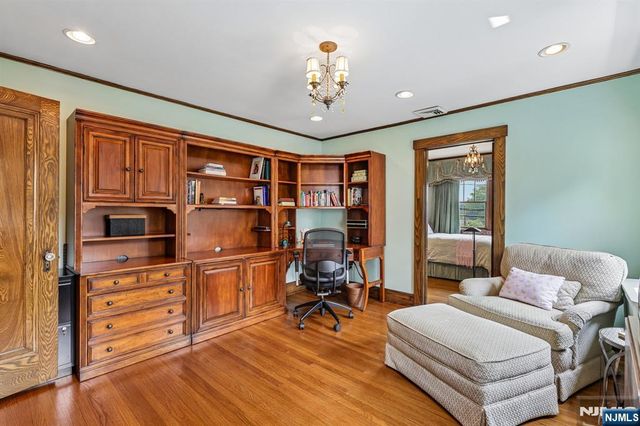 86 Walthery Avenue, Ridgewood, NJ 07450