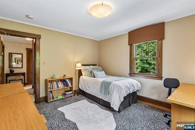 86 Walthery Avenue, Ridgewood, NJ 07450