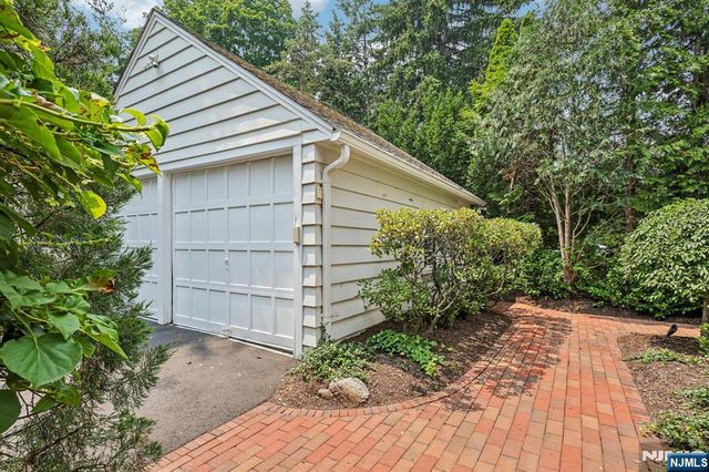 86 Walthery Avenue, Ridgewood, NJ 07450