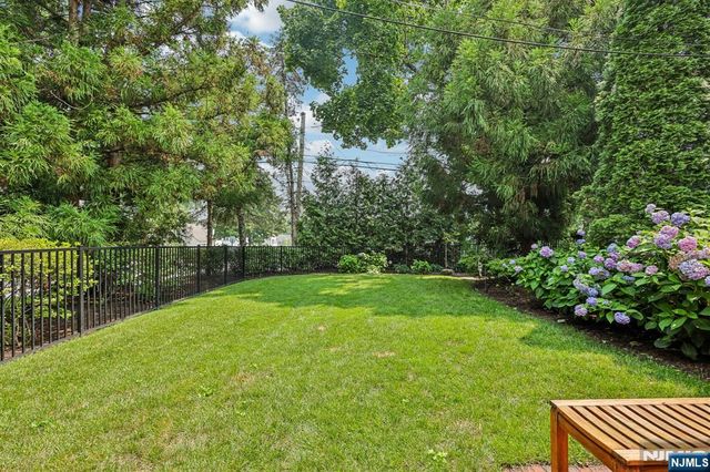 86 Walthery Avenue, Ridgewood, NJ 07450