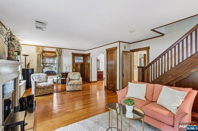86 Walthery Avenue, Ridgewood, NJ 07450