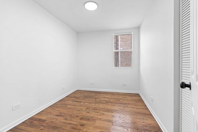 9238 S Dauphin Avenue, Chicago, IL 60619