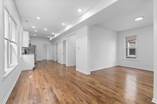 9238 S Dauphin Avenue, Chicago, IL 60619