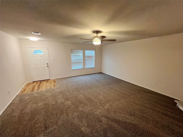 3832 Foxhound Lane, Fort Worth, TX 76123