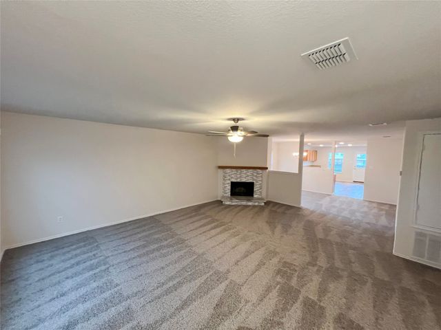 3832 Foxhound Lane, Fort Worth, TX 76123