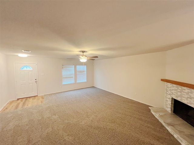 3832 Foxhound Lane, Fort Worth, TX 76123