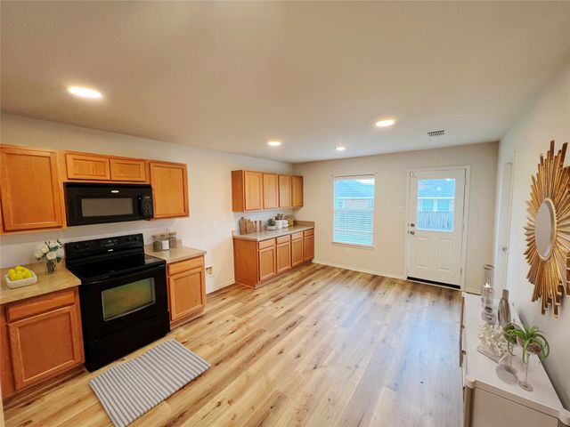 3832 Foxhound Lane, Fort Worth, TX 76123