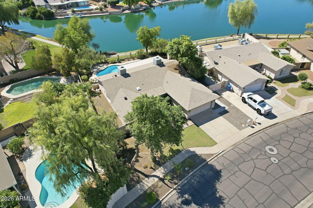 2533 W Laguna Azul Avenue, Mesa, AZ 85202 — photo 3