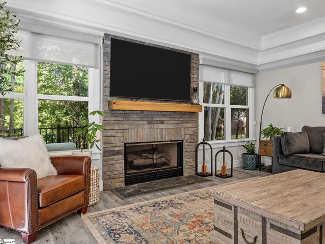 24 Old House Lane, Spartanburg, SC 29302