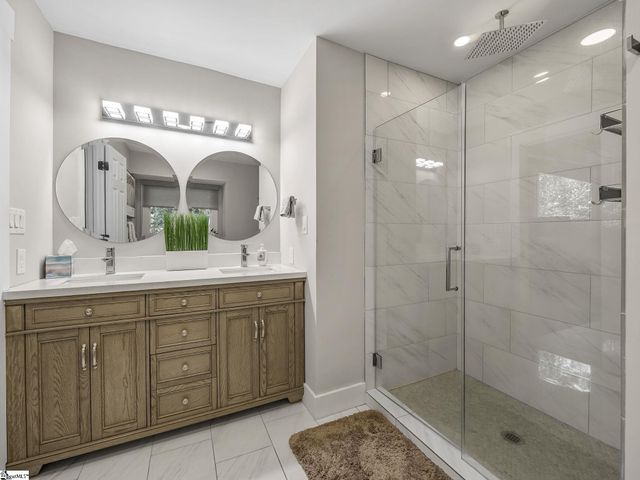 24 Old House Lane, Spartanburg, SC 29302