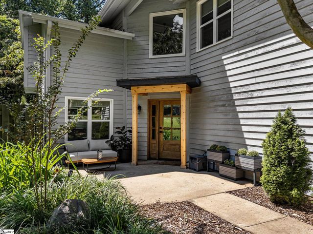24 Old House Lane, Spartanburg, SC 29302