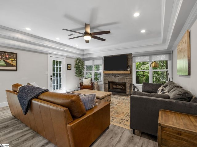 24 Old House Lane, Spartanburg, SC 29302